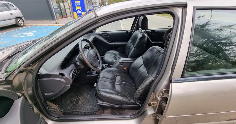 Chrysler Stratus cena 3900 przebieg: 201000, rok produkcji 2000 z Starogard Gdański małe 497